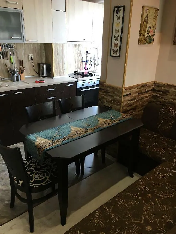 בורגאס Lazur Apartment